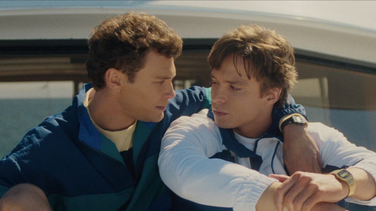 Escena de 'Monstruos: La historia de Lyle y Erik Menendez'