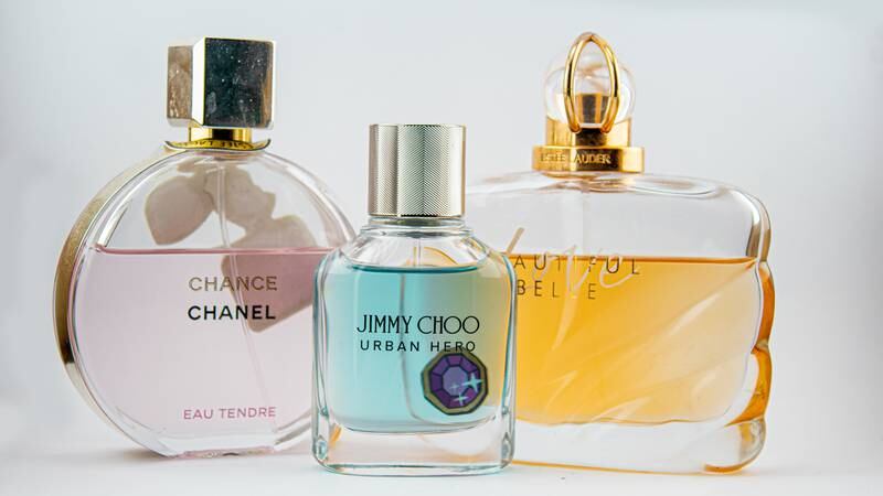 Frascos de perfumes importados